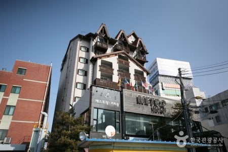 天安メトロ観光ホテル