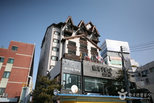 天安メトロ観光ホテル