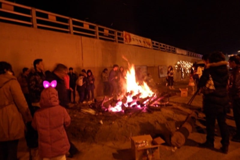 馬梁浦日の入・日の出祭り (3/5)
