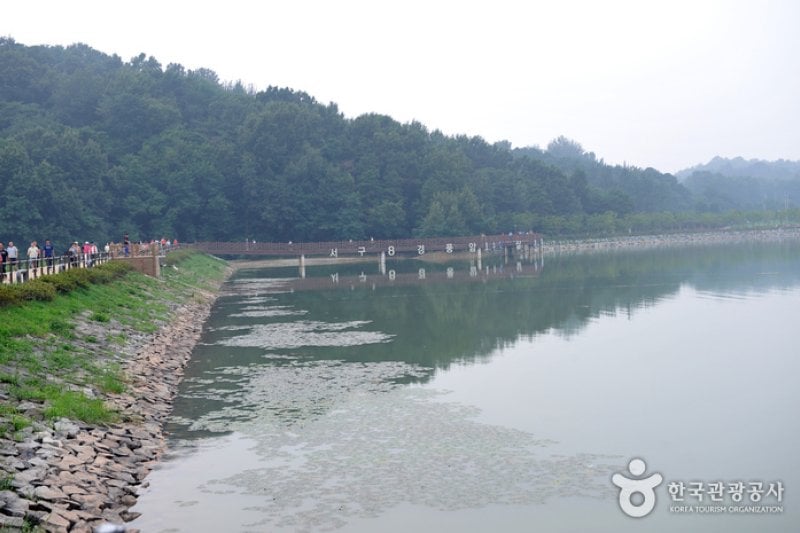 楓岩貯水池（풍암저수지） (3/5)