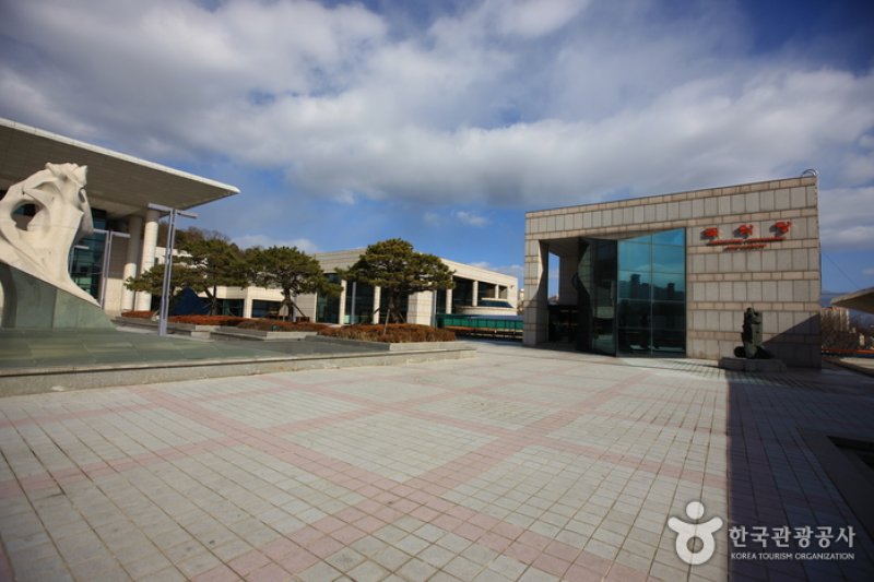 光州文化芸術会館（광주문화예술회관） (4/4)