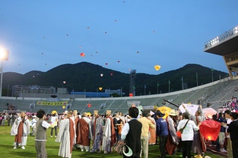 釜山燃灯祭り (8/10)