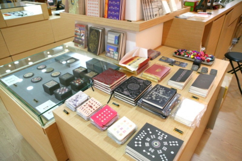 コリアハウス文化商品館 (3/6)