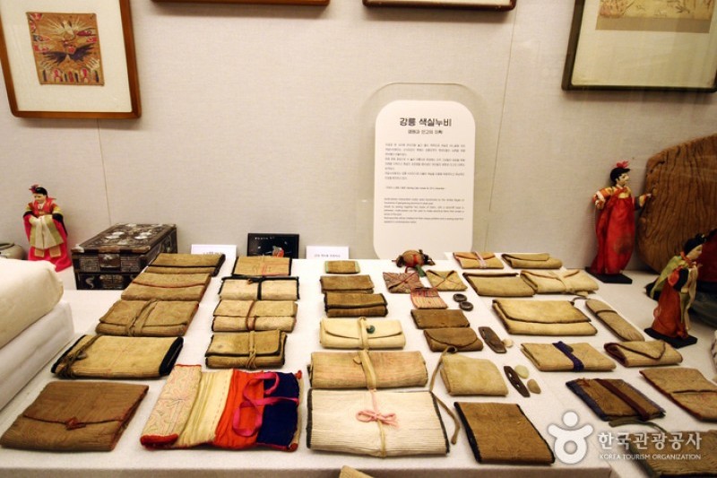東洋刺繍博物館 (4/8)