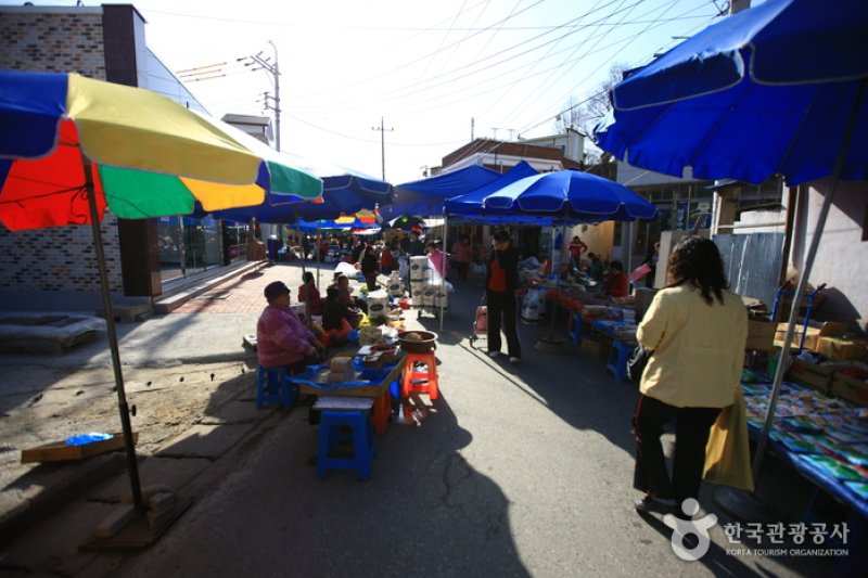茂朱ホタル市場（1日・6日）（무주반딧불시장 (3/5)