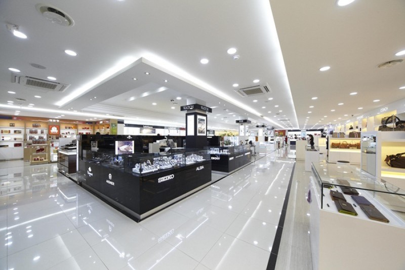 蔚山 進産免税店 (1/6)