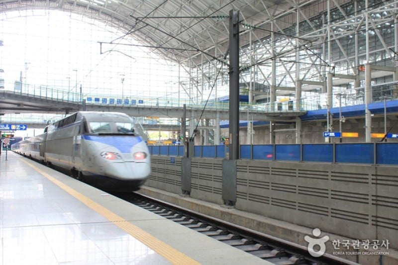 光明駅 (3/8)