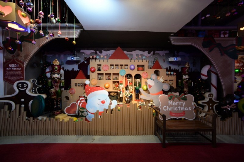 フィールックス照明博物館 (9/13)