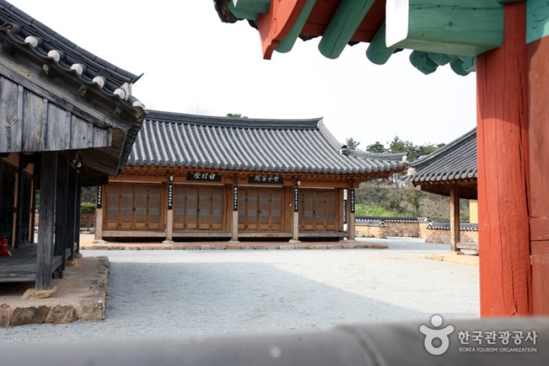 霊岩鳩林伝統韓屋村 (13/42)