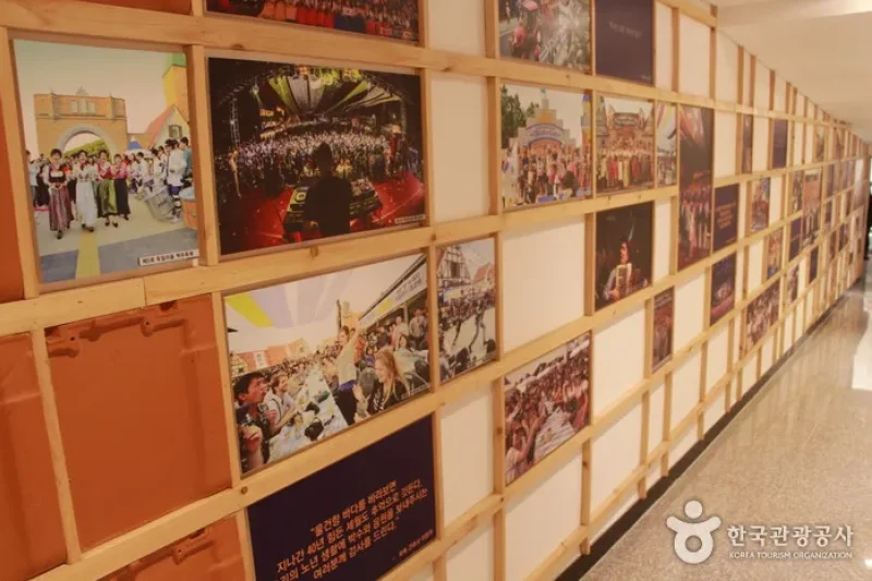 南海 派独展示館（남해 파독전시관） (12/24)