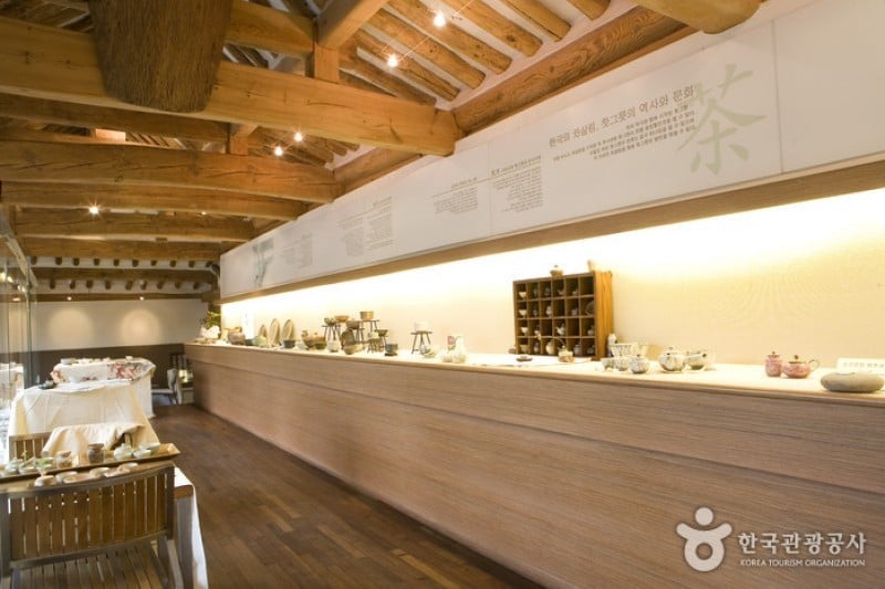 アルムダウン茶博物館 (11/18)