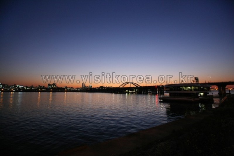 漢江市民公園 望遠地区（望遠漢江公園） (19/32)