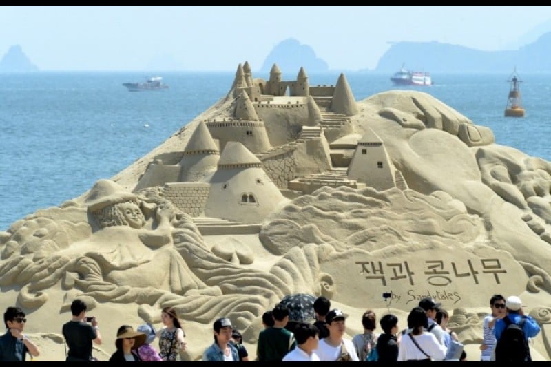 海雲台砂祭り (1/4)