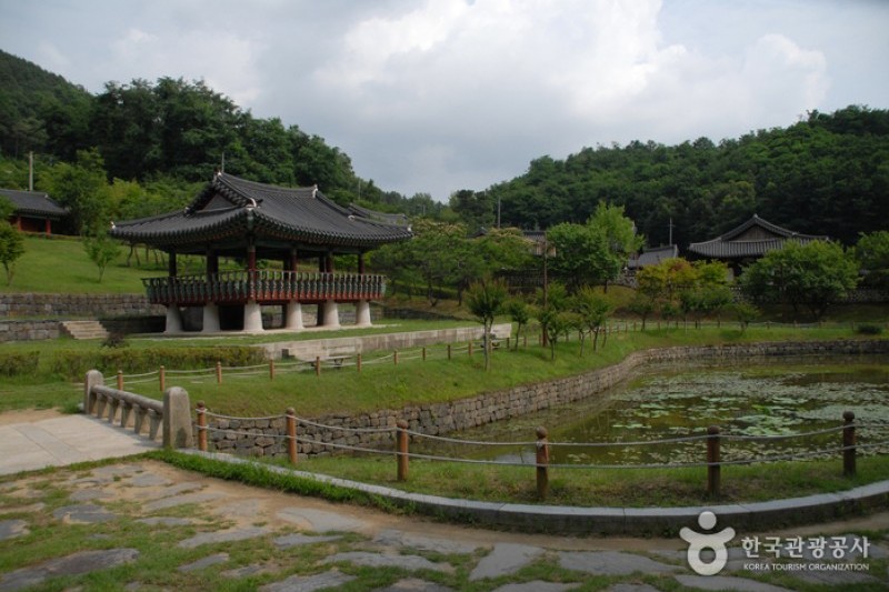 尤庵史跡公園 (3/42)