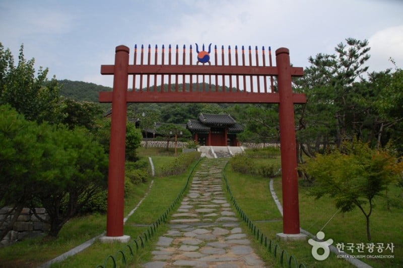 尤庵史跡公園 (6/42)