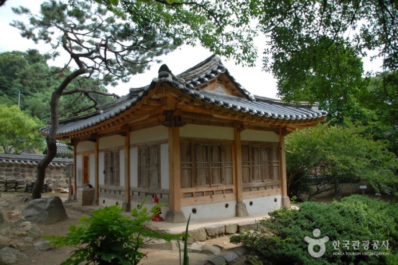 尤庵史跡公園 (8/42)