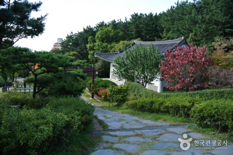 尤庵史跡公園 (34/42)