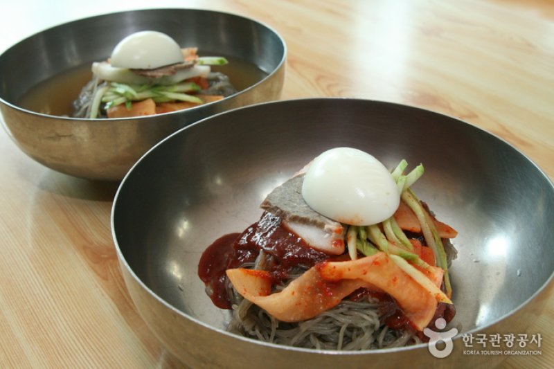 30年伝統玉川冷麺（30년전통옥천냉면） (1/1)