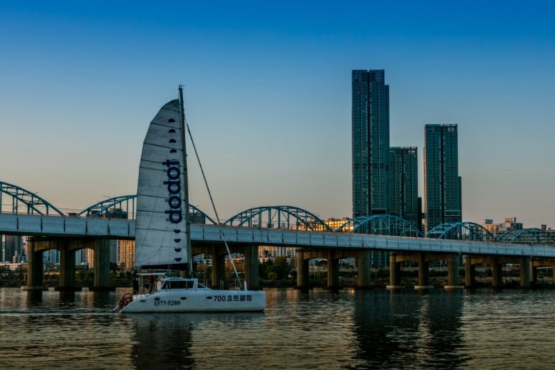 700 Yacht Club (1/4)