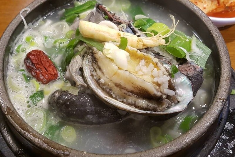 高麗参鶏湯 (2/8)