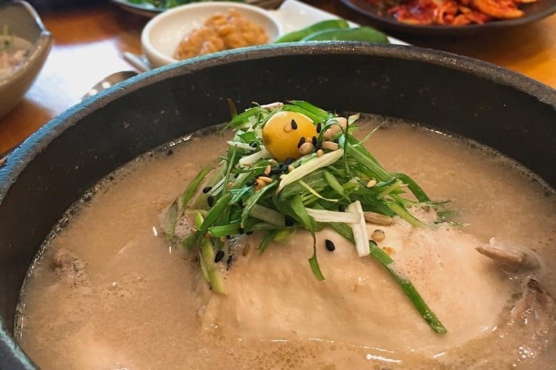 高麗参鶏湯 (7/8)