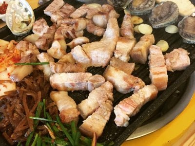 トムベ豚