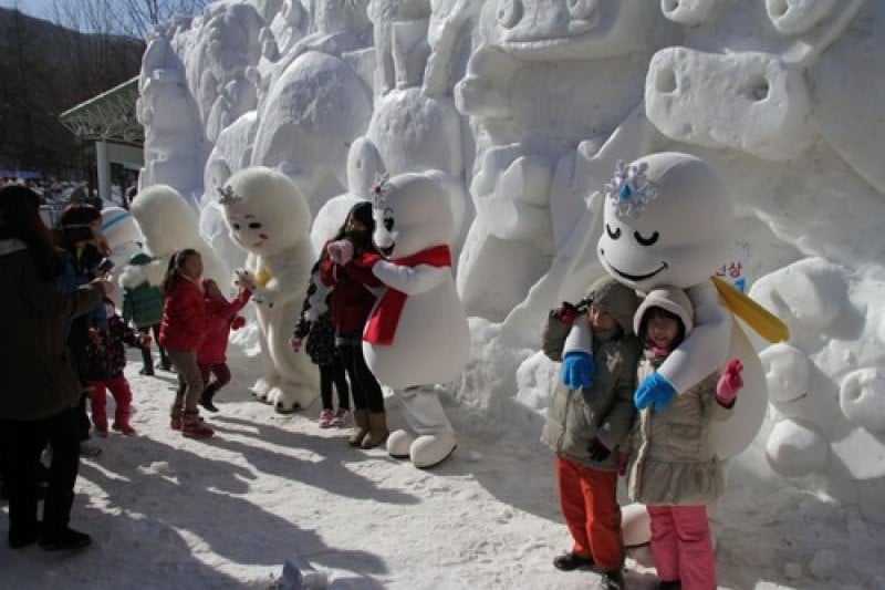 太白山雪祭り (4/11)