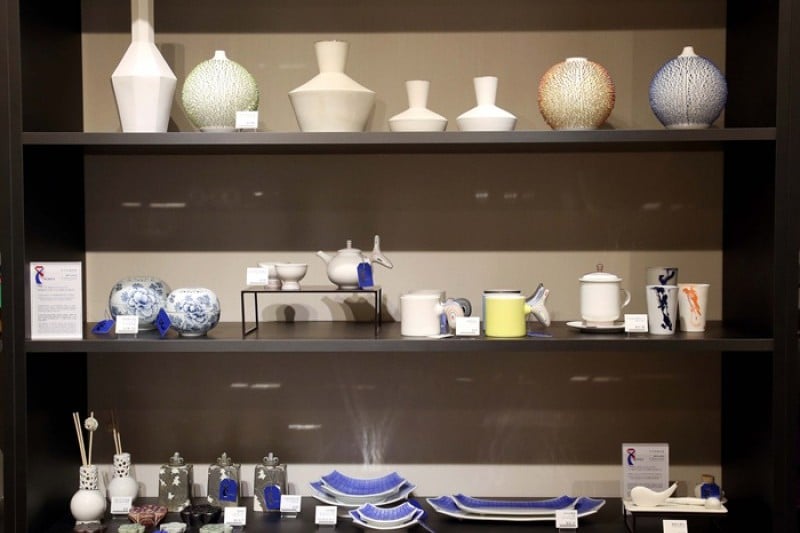 新世界免税店 明洞店 手工芸品売場 (2/5)