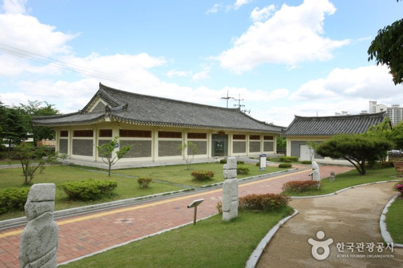 亀尾市立民俗館（구미시립민속관） (2/7)