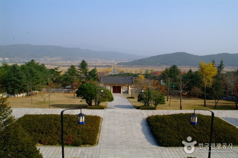 統一殿（慶州）（통일전（경주）） (2/14)