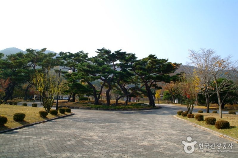 統一殿（慶州）（통일전（경주）） (7/14)