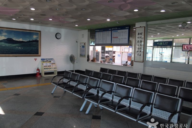 宝城駅 (5/9)