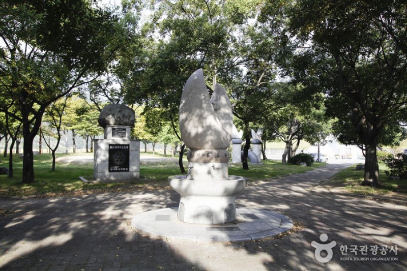 盈徳彫刻公園（영덕조각공원） (5/7)
