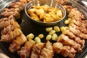 肉典(ユクジョン)食堂