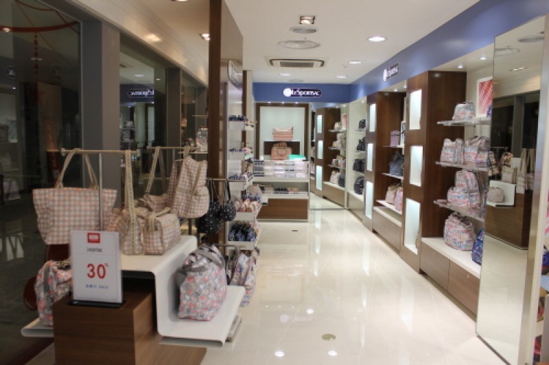 大同免税店 (1/4)