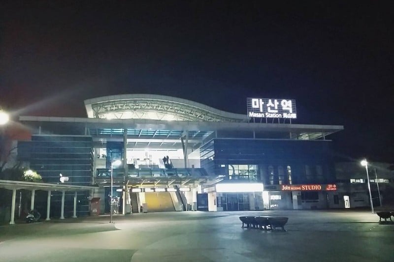 馬山駅 (2/3)