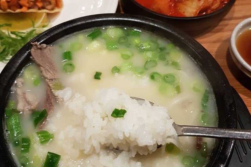 カンミオク・ソルロンタン[ソウル自慢の韓国料理店] (2/8)