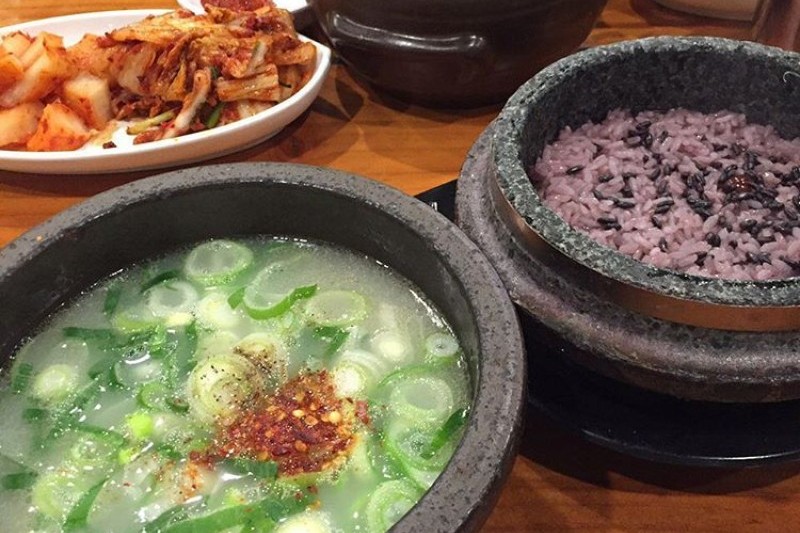 カンミオク・ソルロンタン[ソウル自慢の韓国料理店] (3/8)