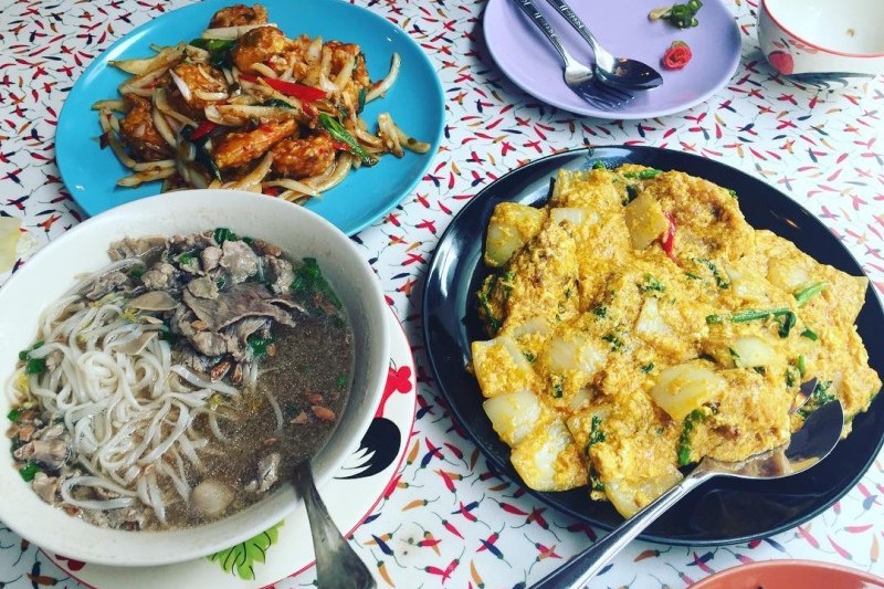 TUK TUK NOODLE THAI (6/9)