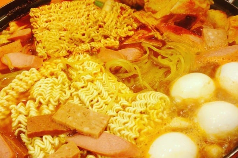 Red Sun 明洞直営店 (3/13)