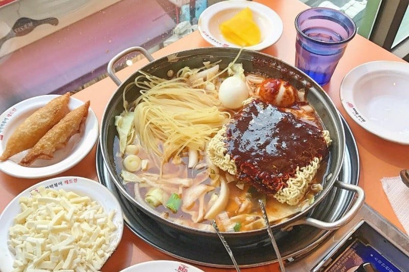 Red Sun 明洞直営店 (6/13)