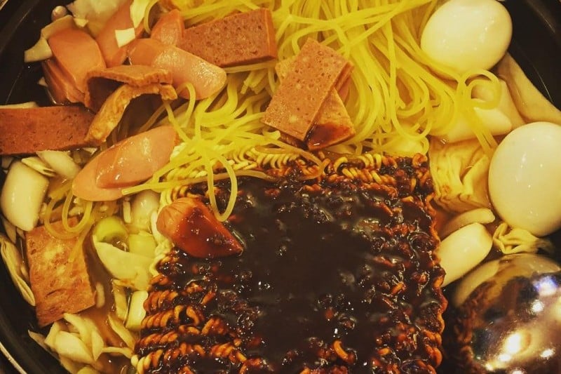 Red Sun 明洞直営店 (10/13)