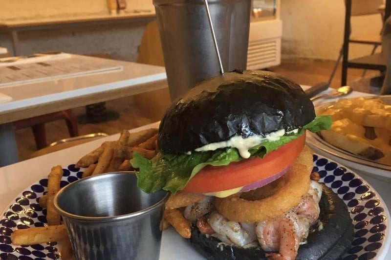 I am A burger  (1/10)