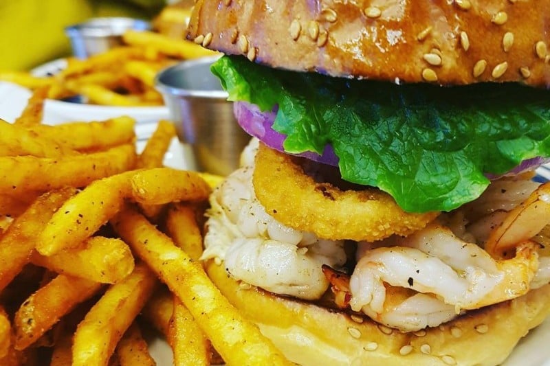 I am A burger  (3/10)
