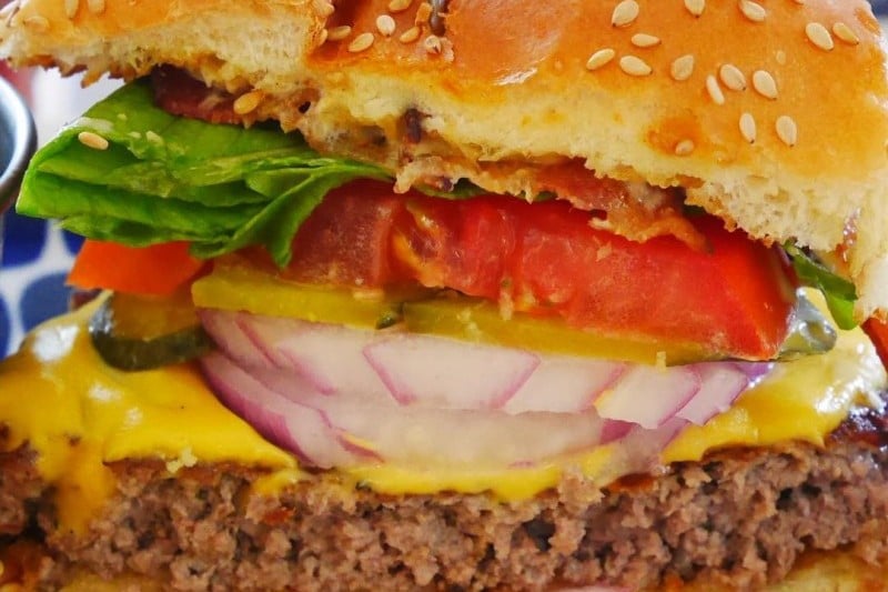 I am A burger  (10/10)
