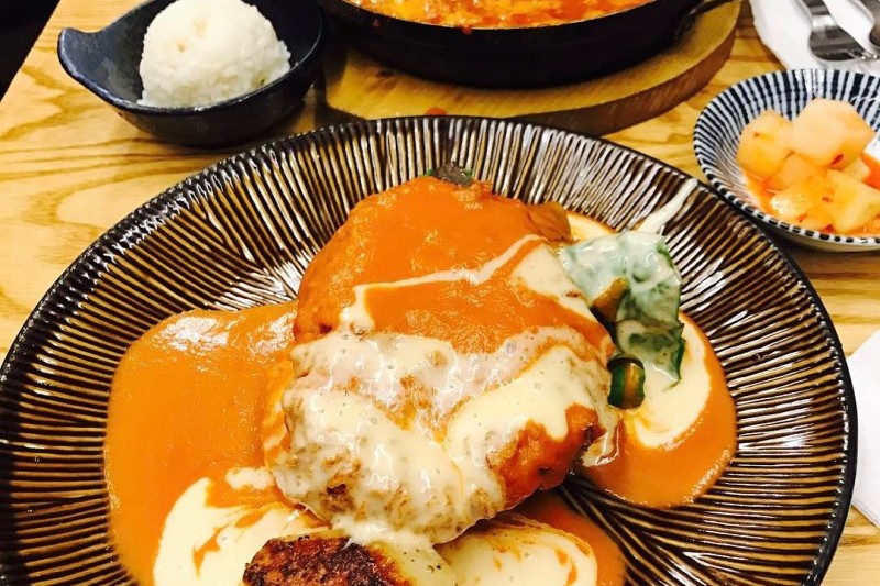 サモニムとんかつ 弘大店 (5/8)