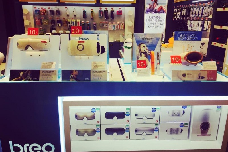ロッテ免税店（仁川空港店）（롯데면세점  (1/2)