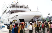 長生浦クジラ遊覧船