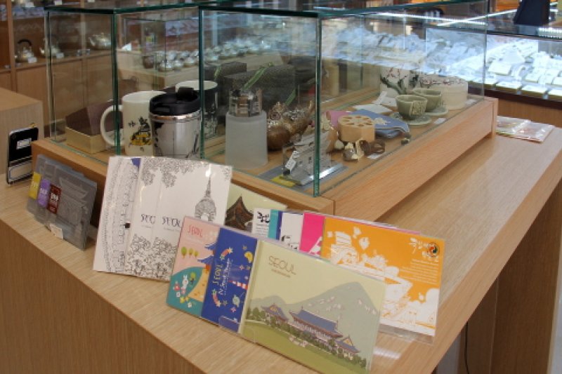 韓国観光名品店(仁寺洞) (13/14)