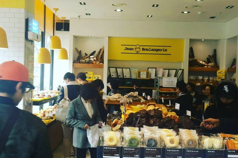 JEAN BOULANGERIE (10/12)